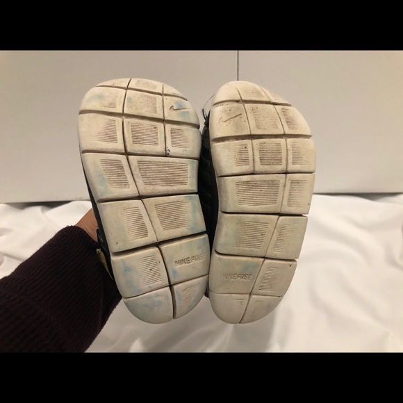 Toddler baby boys Nike Free walking/running shoes - Picture 10 of 15